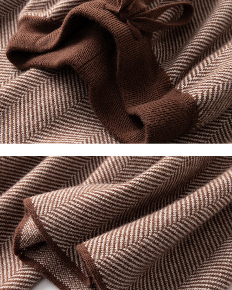 PANTALONI DRITTI IN MERINO CON CORDONCINI