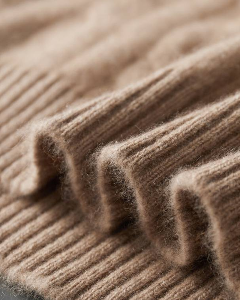 FELPA CON CAPPUCCIO IN CASHMERE A TRECCE