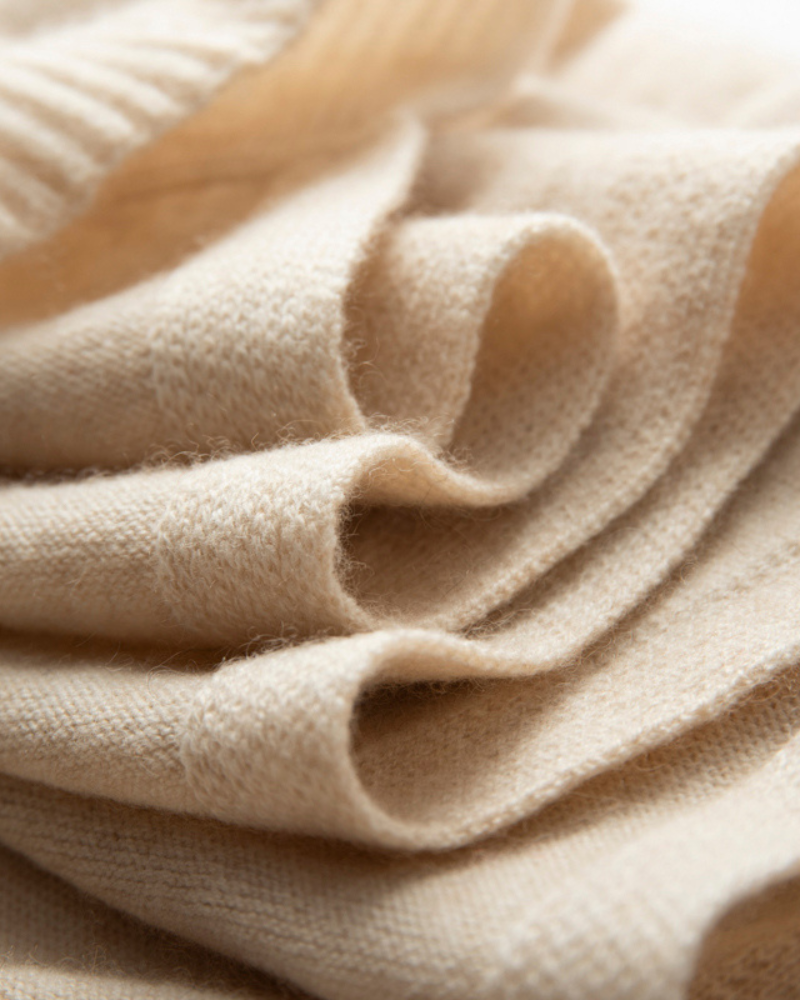 SCIALLE AVVOLGENTE IN CASHMERE