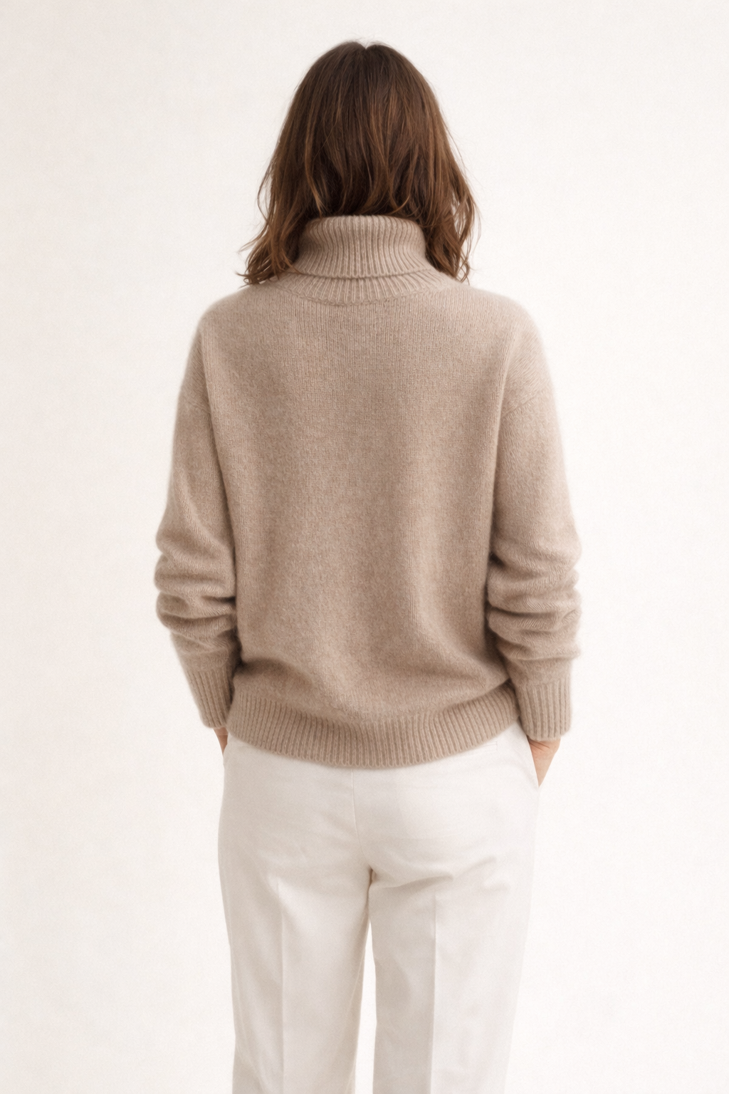 MAGLIONE MORBIDO CON COLLO ALTO