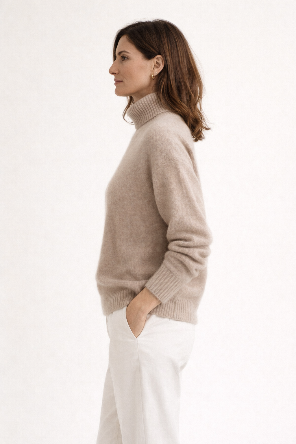 MAGLIONE MORBIDO CON COLLO ALTO